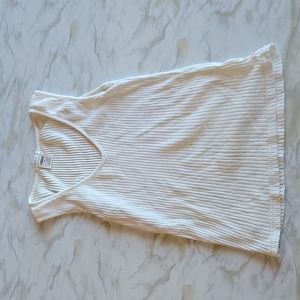 Old Navy  ribbed v neck tank